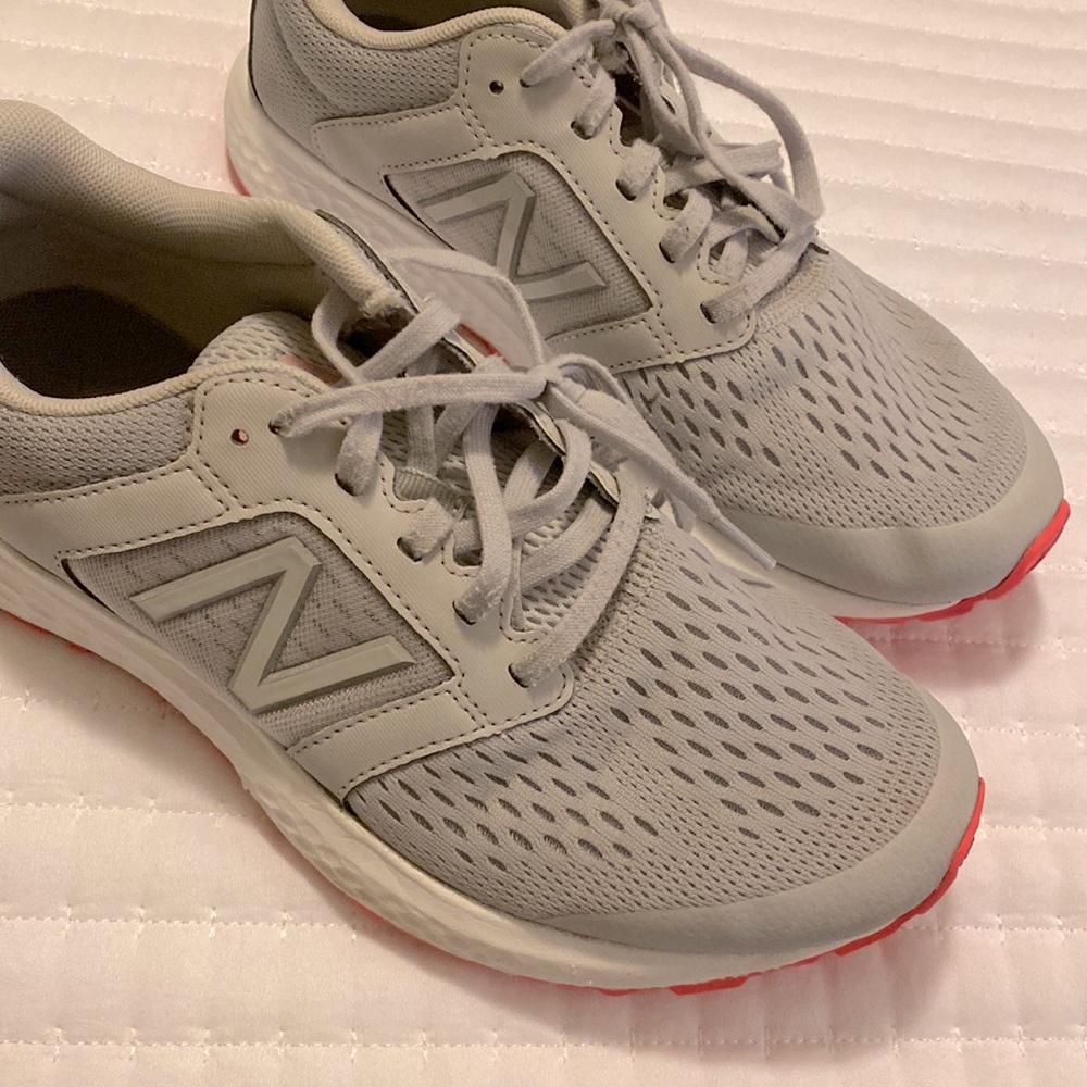New Balance womens comfort ride 520 8.5